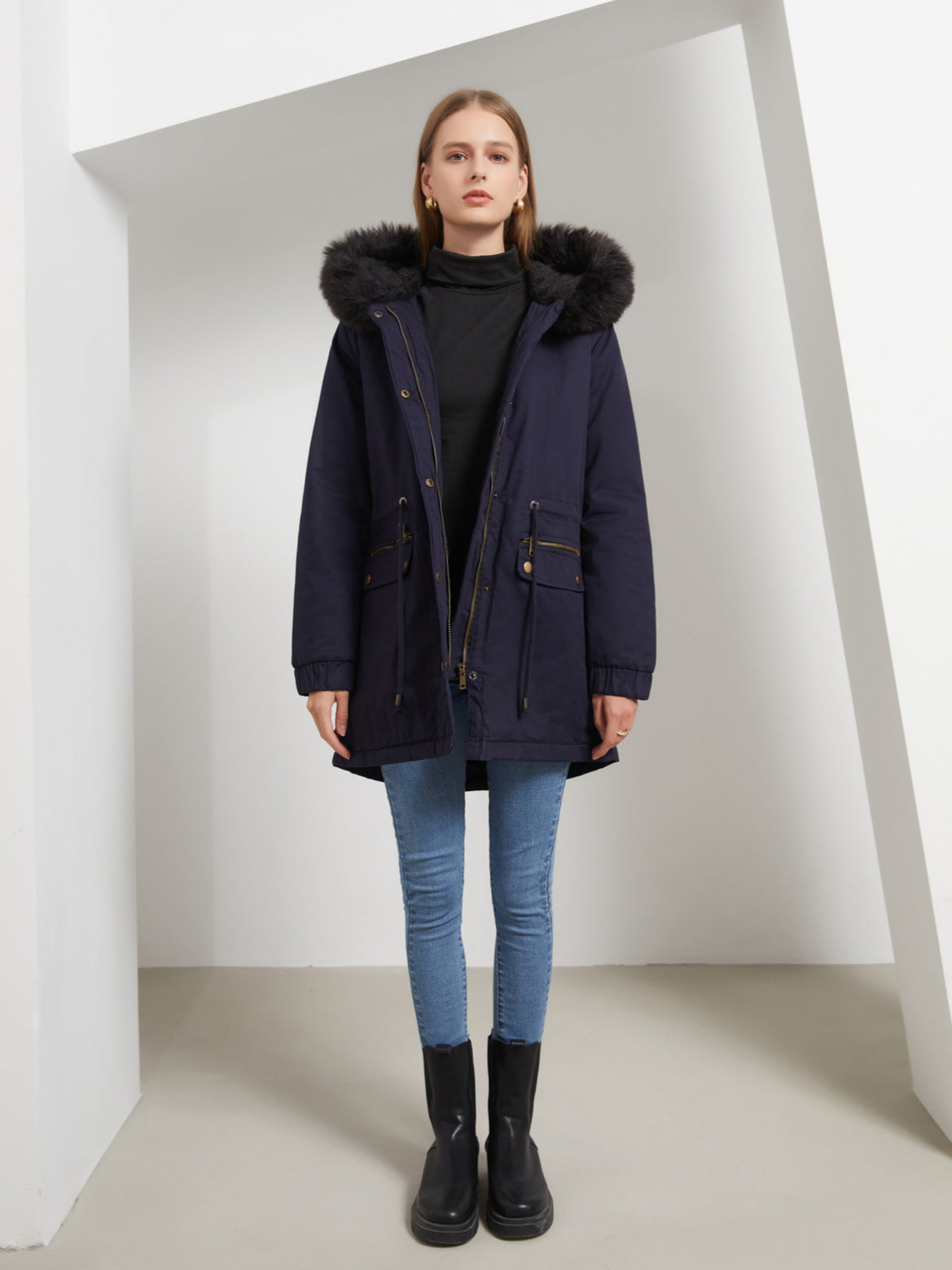 Warme Damen Winterjacke Mit Fellkapuze – Gefütterte Parka Jacke Mit Taillenzug